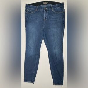 Torrid Bombshell Skinny Jeans Sz 22R